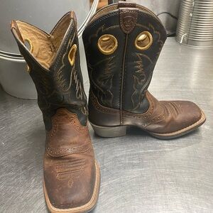 Ariat Boys boots size 13